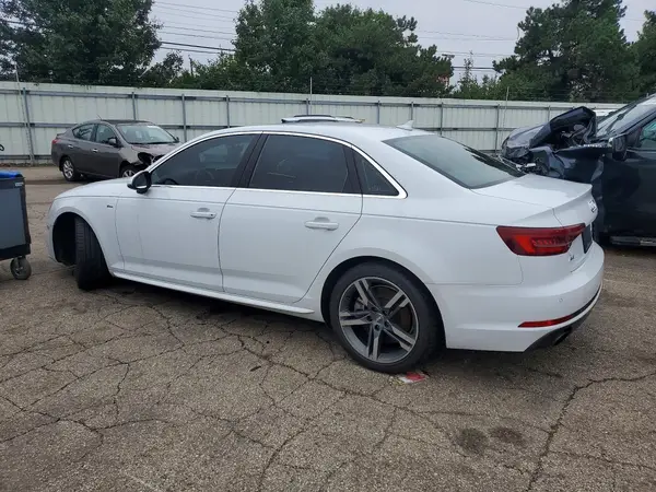 WAUENAF48JA146131 — 2018 Audi A4, фото 2 с аукциона Copart, Подтопление