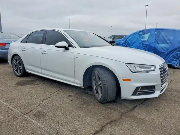 WAUENAF48JA146131 — 2018 Audi A4, фото 4 с аукциона Copart, Подтопление