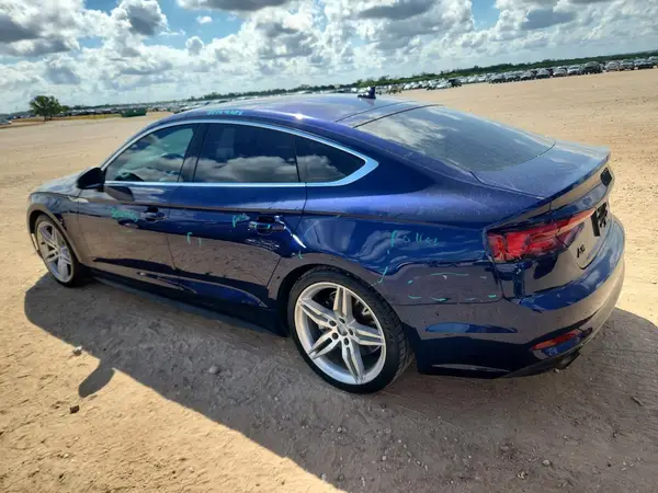 WAUENCF54KA077413 — 2019 Audi A5, фото 2 с аукциона Copart, Передняя часть