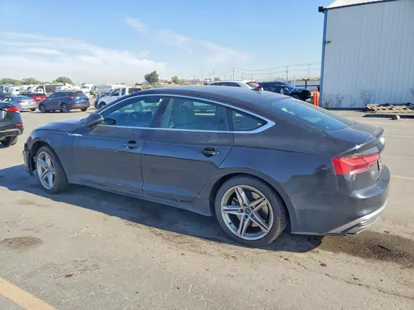 WAUDACF59MA059368 — 2021 Audi A5, фото 2 с аукциона Copart, Передняя часть