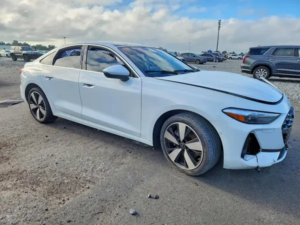 WAU1BCFU0SN104923 — 2025 Audi A5, фото 4 с аукциона Copart, Передняя часть