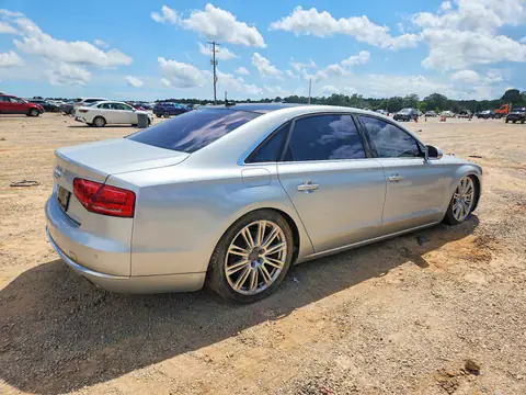 WAURGAFD0DN013971 — 2013 Audi A8, фото 3 с аукциона Copart 06.10.2026, Мелкие вмятины и царапины