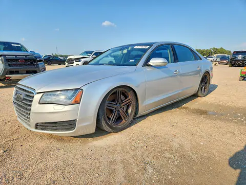 WAURGAFD4DN000530 — 2013 Audi A8, Вандализм (Vandalism), фото до ремонта