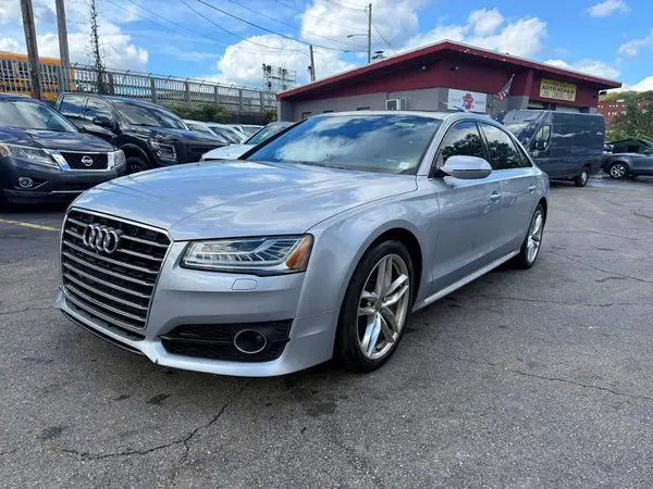 WAU43AFDXGN010201 — 2016 Audi A8, Мелкие вмятины и царапины (Minor Dent/Scratches), фото до ремонта