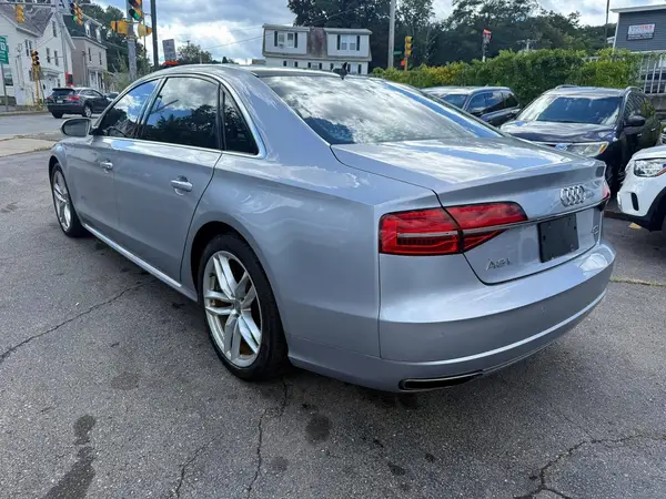 WAU43AFDXGN010201 — 2016 Audi A8, фото 2 с аукциона Copart 12.10.2026, Мелкие вмятины и царапины