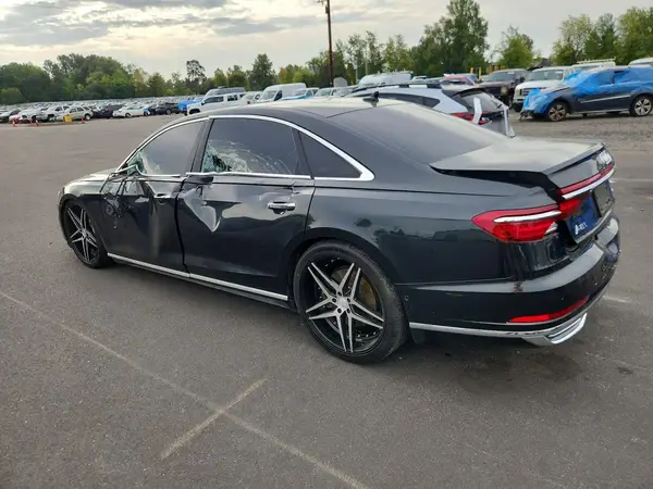 WAU8DAF82KN009120 — 2019 Audi A8, фото 2 с аукциона Copart, Боковая часть