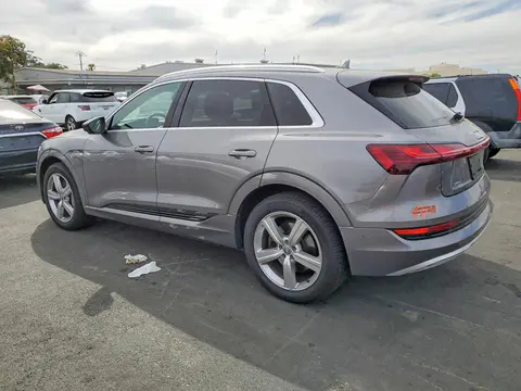 2019 Audi E-Tron VIN WA1VABGEXKB019009 фото 2