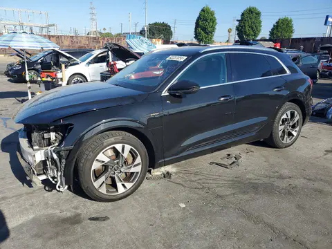 WA1AAAGE0NB020148 — 2022 Audi E-Tron, Передняя часть (Front End), фото до ремонта