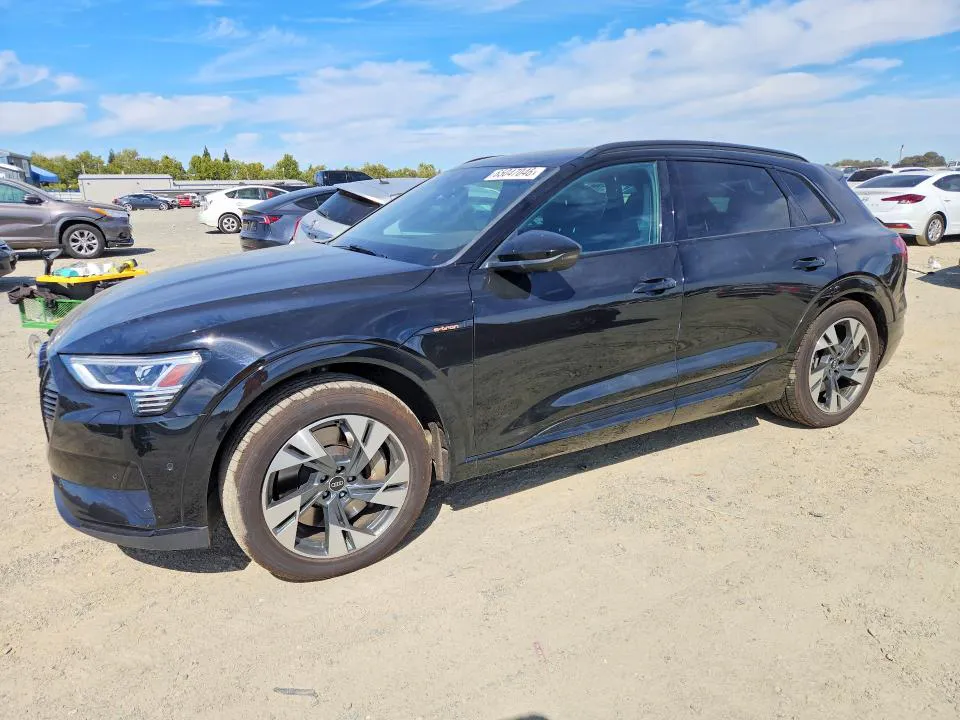 2022 Audi E-Tron VIN WA1AAAGE5NB010649 фото 1