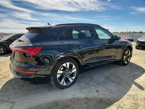 2022 Audi E-Tron VIN WA1AAAGE5NB010649 фото 3