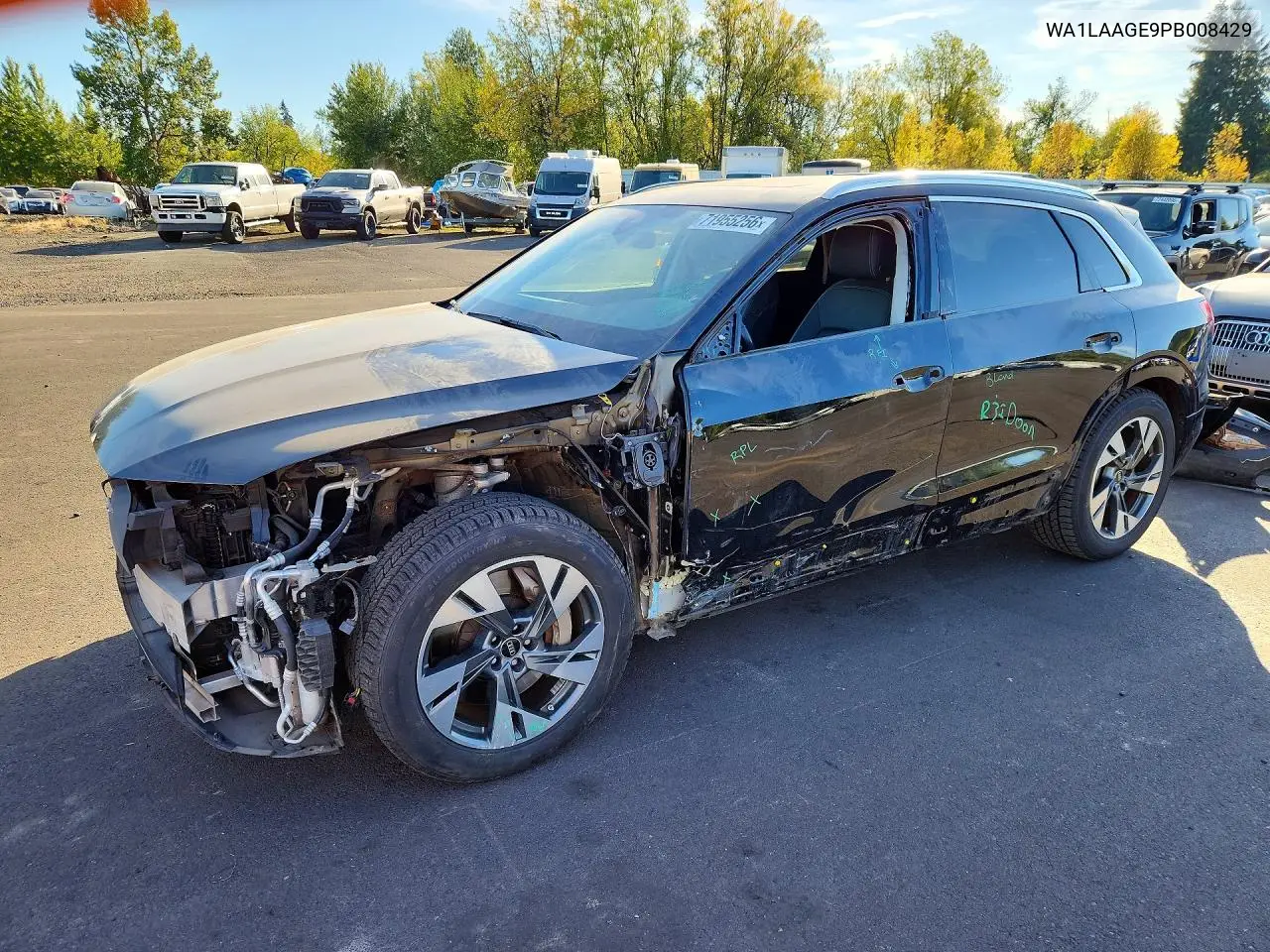 2023 Audi E-Tron Premium Plus VIN WA1LAAGE9PB008429 фото 1