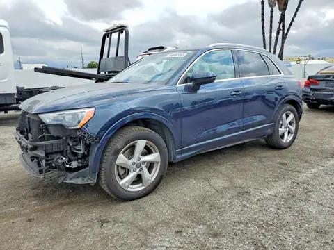 WA1AECF3XL1028034 — 2020 Audi Q3, Передняя часть (Front End), фото до ремонта