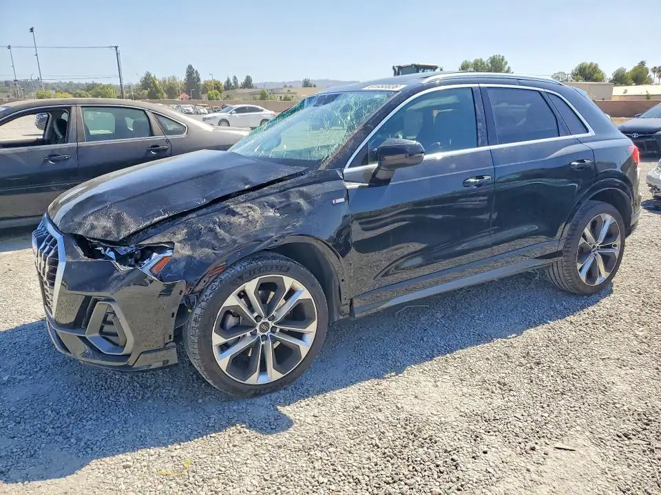 WA1EECF34L1037460 Audi Q3 2020 — повреждение Опрокидывание, фото до ремонта