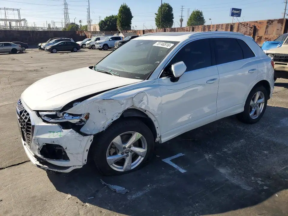 WA1BECF39L1067329 Audi Q3 2020 — повреждение Передняя часть, фото до ремонта
