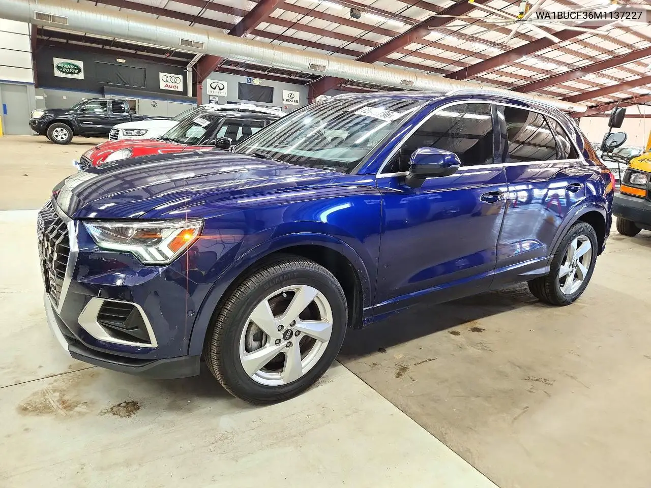 2021 Audi Q3 Premium Plus 40 VIN WA1BUCF36M1137227 фото 1