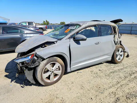 WA1LUBFZ2SP055976 — 2025 Audi Q4 E-Tron, Повреждения со всех сторон (All Over), фото до ремонта