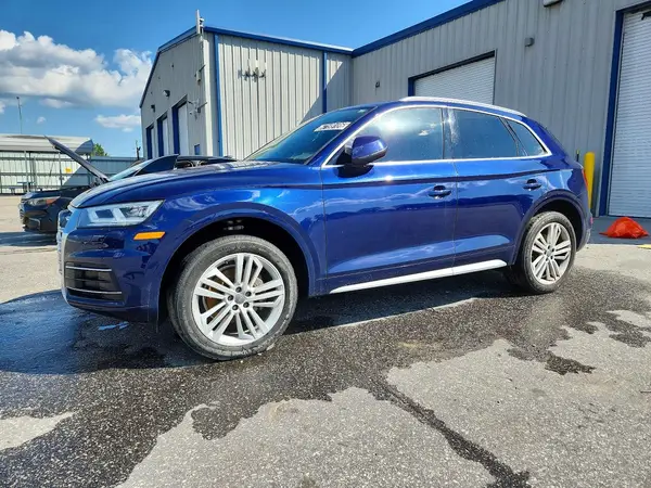 WA1BNAFY6J2234429 — 2018 Audi Q5, Боковая часть (Side), фото до ремонта