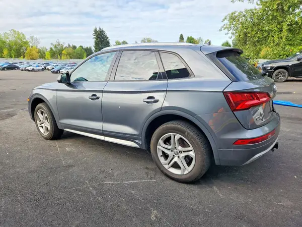 WA1ANAFY7J2052556 — 2018 Audi Q5, фото 2 с аукциона Copart, Боковая часть