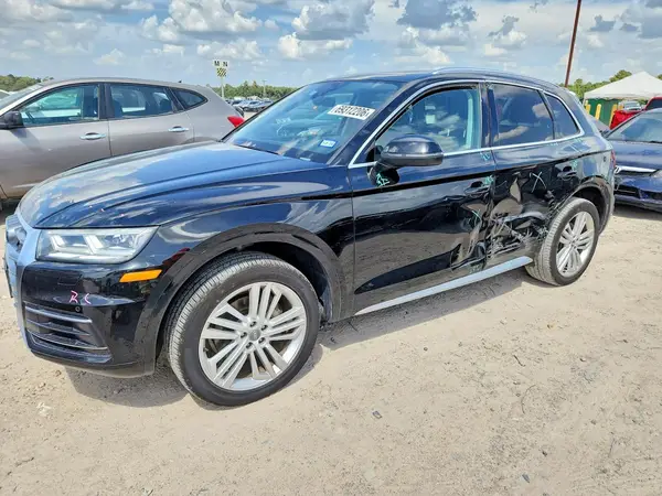 WA1BNAFY2J2202495 — 2018 Audi Q5, Боковая часть (Side), фото до ремонта