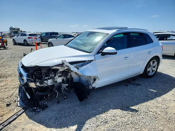 WA1BNAFY7J2229093 — 2018 Audi Q5, Передняя часть (Front End), фото до ремонта