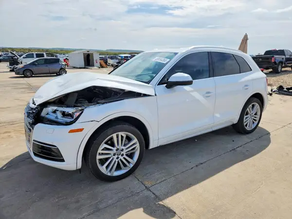 WA1BNAFY3J2011572 — 2018 Audi Q5, Передняя часть (Front End), фото до ремонта