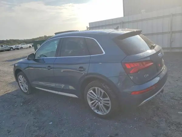 WA1CNAFY2J2068687 — 2018 Audi Q5, фото 2 с аукциона Copart 07.10.2026, Механические повреждения