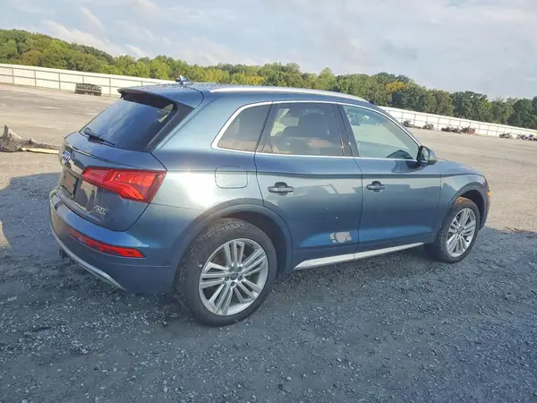 WA1CNAFY2J2068687 — 2018 Audi Q5, фото 3 с аукциона Copart 07.10.2026, Механические повреждения