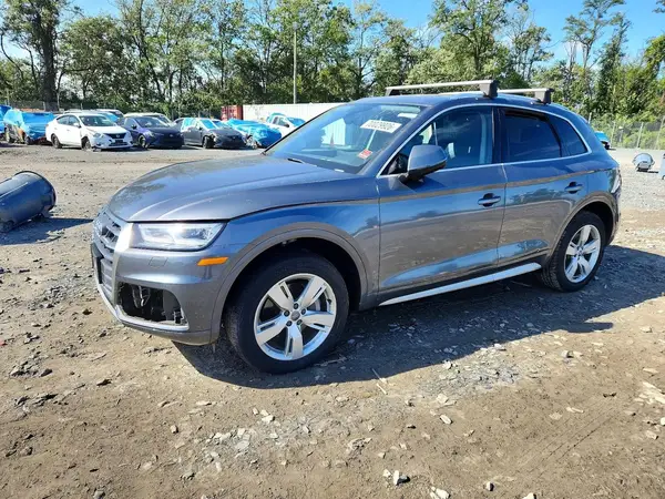 WA1BNAFY8J2017898 — 2018 Audi Q5, Передняя часть (Front End), фото до ремонта