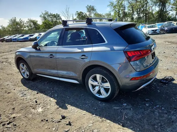 WA1BNAFY8J2017898 — 2018 Audi Q5, фото 2 с аукциона Copart, Передняя часть