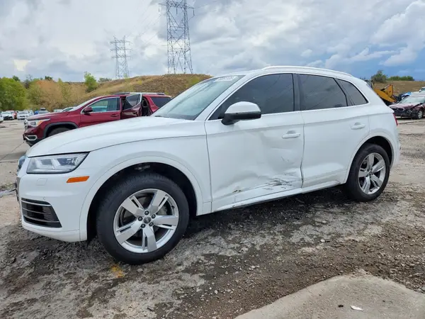 WA1BNAFY2J2076512 — 2018 Audi Q5, Боковая часть (Side), фото до ремонта