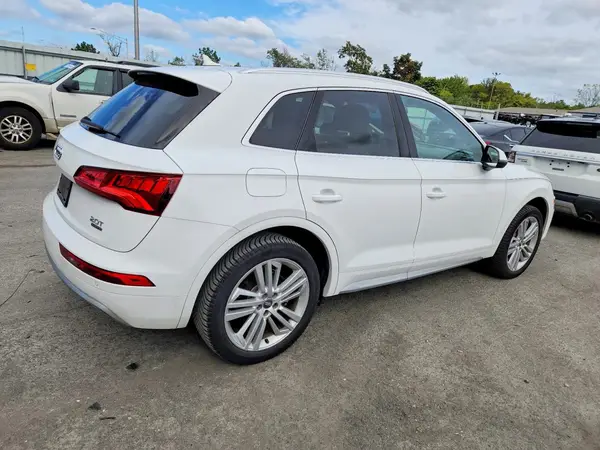 WA1BNAFY4J2002749 — 2018 Audi Q5, фото 3 с аукциона Copart, Подтопление