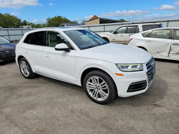 WA1BNAFY4J2002749 — 2018 Audi Q5, фото 4 с аукциона Copart, Подтопление