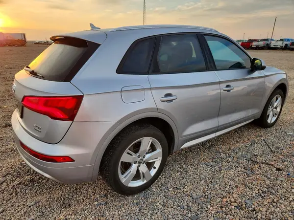 WA1ANAFY6J2004336 — 2018 Audi Q5, фото 3 с аукциона Copart, Боковая часть