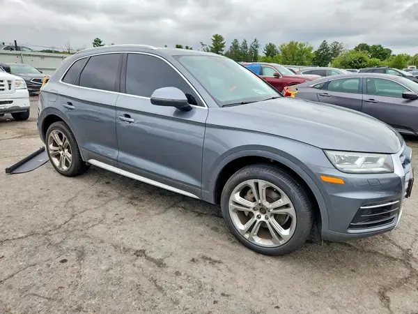 WA1BNAFY6J2226783 — 2018 Audi Q5, фото 4 с аукциона Copart 06.10.2026, Подтопление