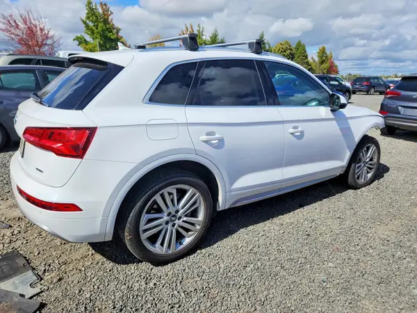 WA1BNAFY4K2032139 — 2019 Audi Q5, фото 3 с аукциона Copart, Передняя часть