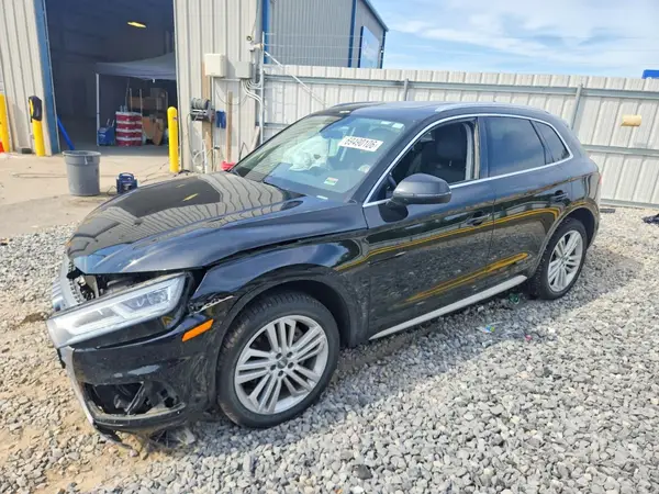 WA1BNAFY1K2027917 — 2019 Audi Q5, Передняя часть (Front End), фото до ремонта