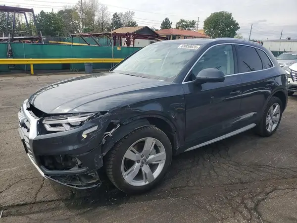 WA1CNAFYXK2096898 — 2019 Audi Q5, Передняя часть (Front End), фото до ремонта