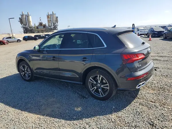 WA1E2AFY9L2081148 — 2020 Audi Q5, фото 2 с аукциона Copart, Передняя часть