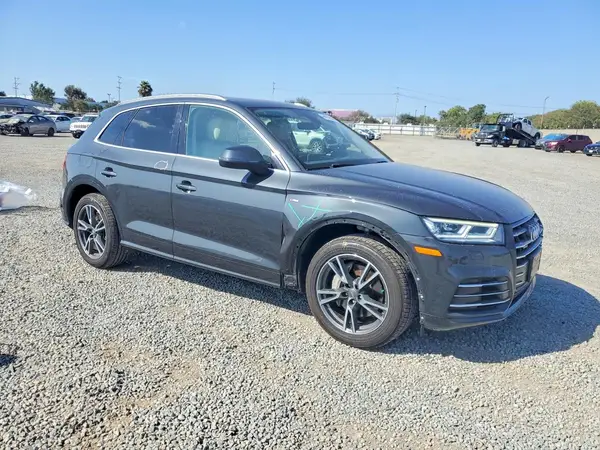 WA1E2AFY9L2081148 — 2020 Audi Q5, фото 4 с аукциона Copart, Передняя часть