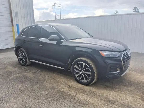 WA1BAAFY4M2073594 — 2021 Audi Q5, фото 4 с аукциона Copart 29.09.2026, Механические повреждения