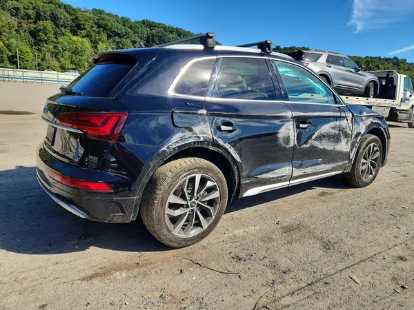 WA1BAAFY4M2111244 — 2021 Audi Q5, фото 3 с аукциона Copart, Передняя часть
