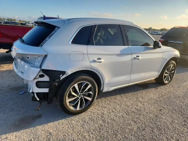 WA1EAAFY7N2133074 — 2022 Audi Q5, фото 3 с аукциона Copart, Передняя часть