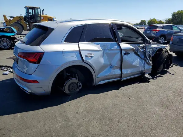 WA1EAAFY3P2033427 — 2023 Audi Q5, фото 3 с аукциона Copart, Боковая часть