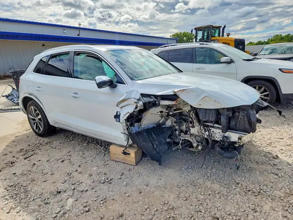 WA1GAAFY1P2147919 — 2023 Audi Q5, фото 4 с аукциона Copart, Передняя часть
