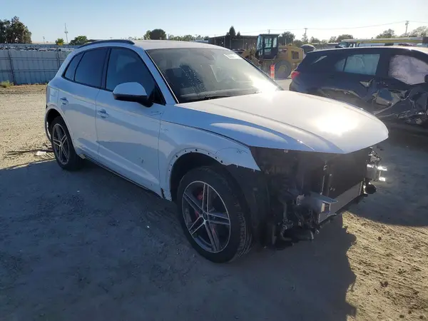 WA1F2AFY7R2104732 — 2024 Audi Q5, фото 4 с аукциона Copart, Передняя часть