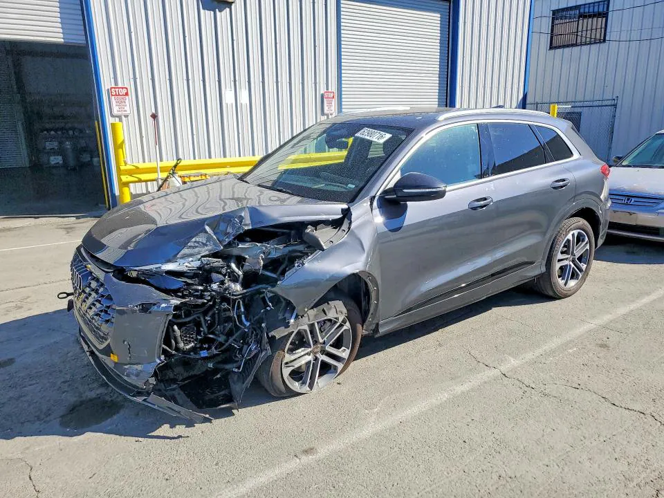 2025 Audi Q5 VIN WA11AAGU7S2014592 фото 1