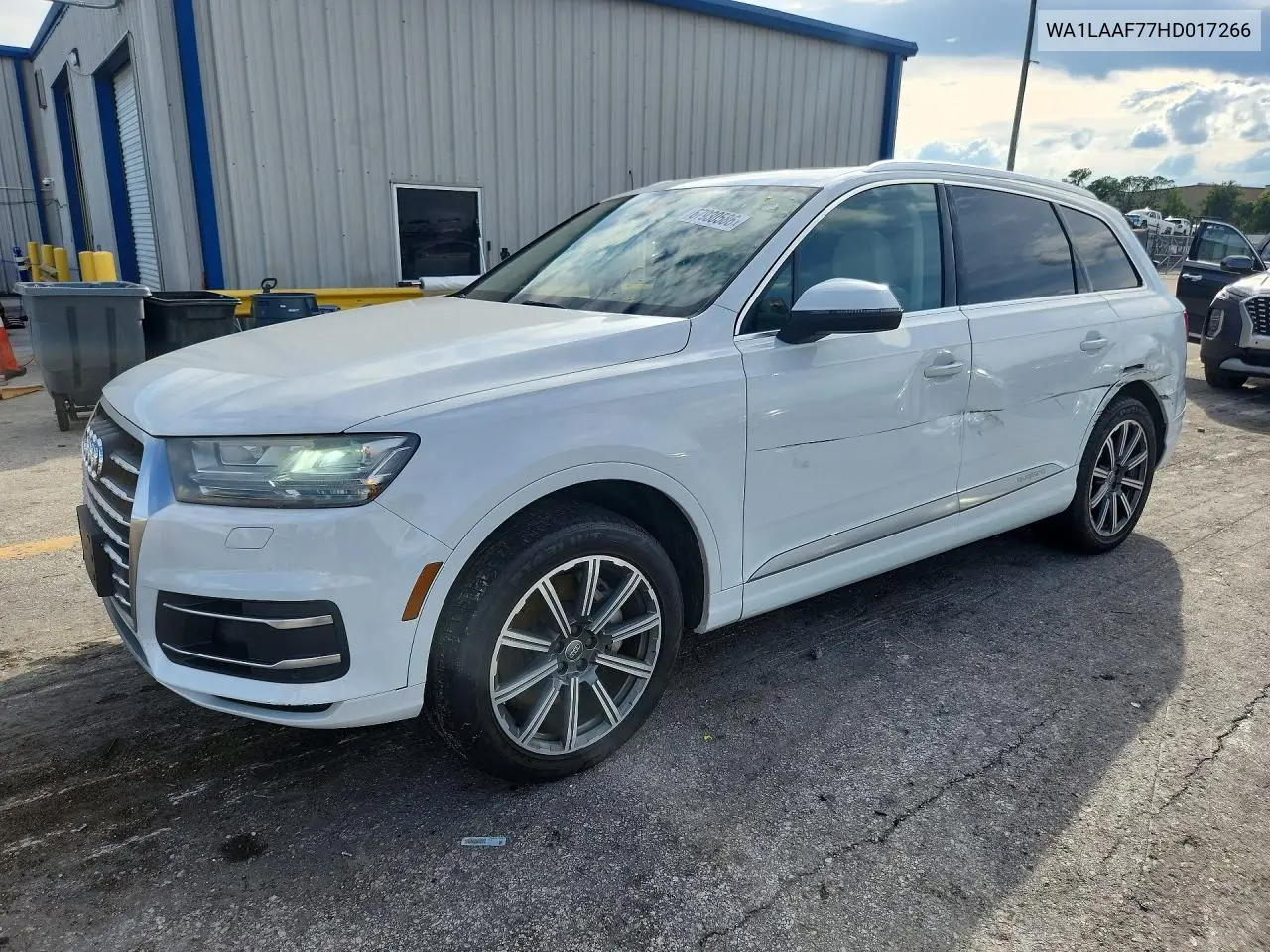 2017 Audi Q7 Premium Plus VIN WA1LAAF77HD017266 фото 1