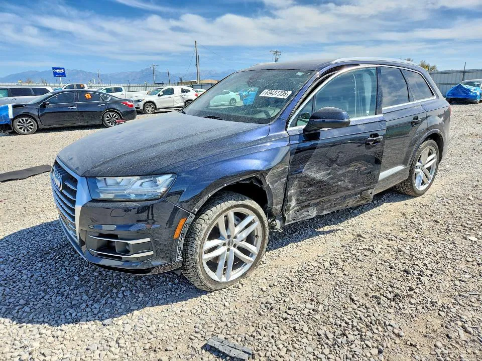 2017 Audi Q7 VIN WA1VAAF79HD031405 фото 1