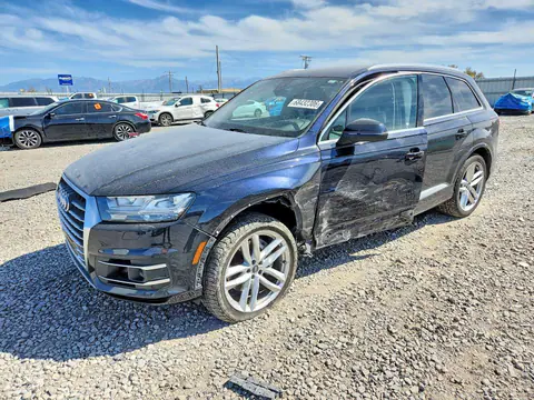 WA1VAAF79HD031405 — 2017 Audi Q7, Боковая часть (Side), фото до ремонта