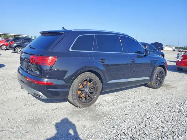 WA1LAAF77HD047142 — 2017 Audi Q7, фото 3 с аукциона Copart 13.10.2026, Естественный износ